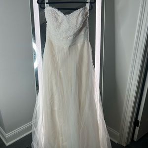Wedding dress